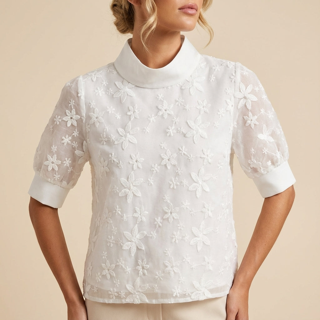 Bluzka damska haftowana ze stójką i krótkim rękawem | Na co dzień