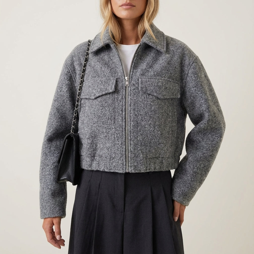 Kurtka damska krótka na zamek z kołnierzem i kieszeniami | Na co dzień