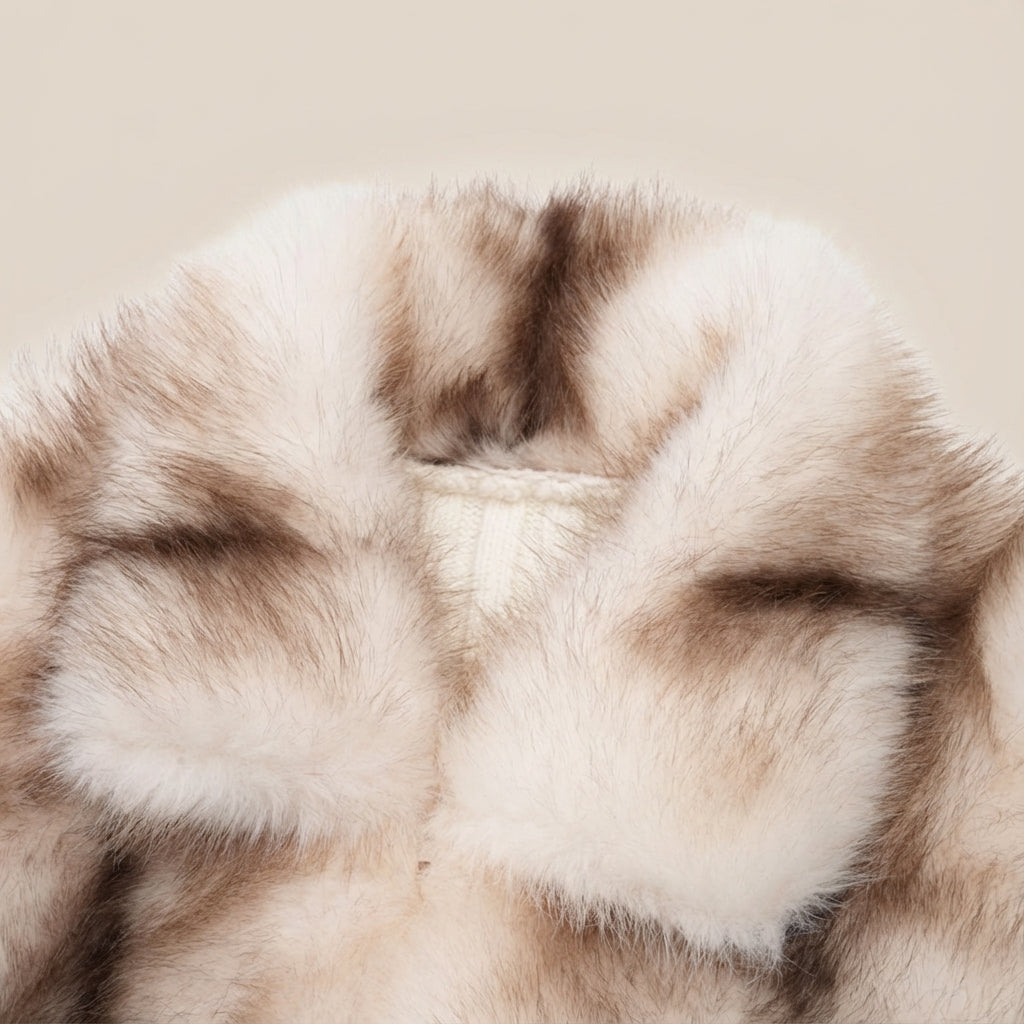 Płaszcz damski klasyczny prążkowany krój | Codzienny styl miejski