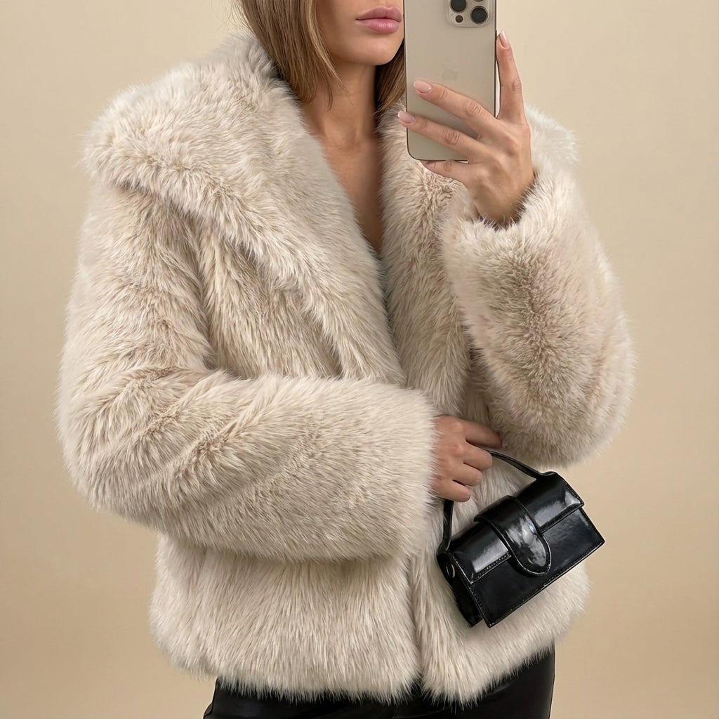 Krótka kurtka damska o włóknistej strukturze | Na co dzień