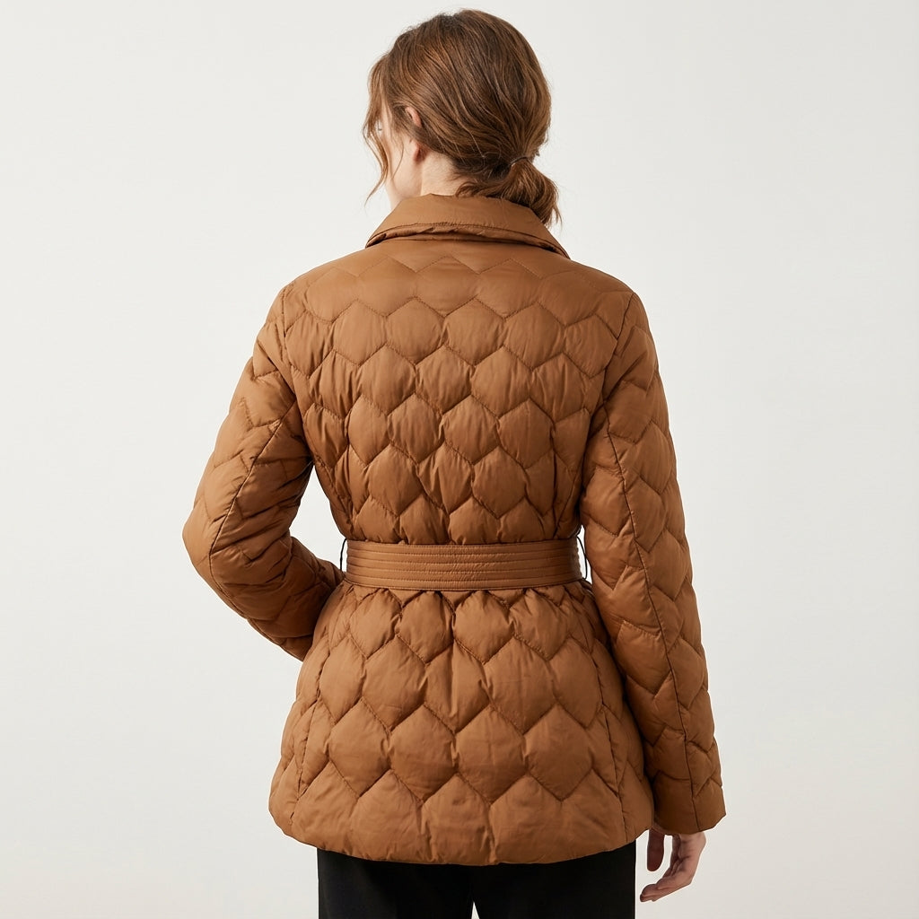 Płaszcz zimowy damski pikowany z paskiem | Na co dzień